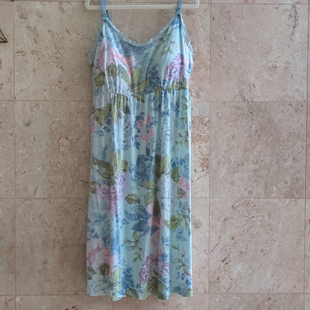 Motherhood Maternity nursing nightgown